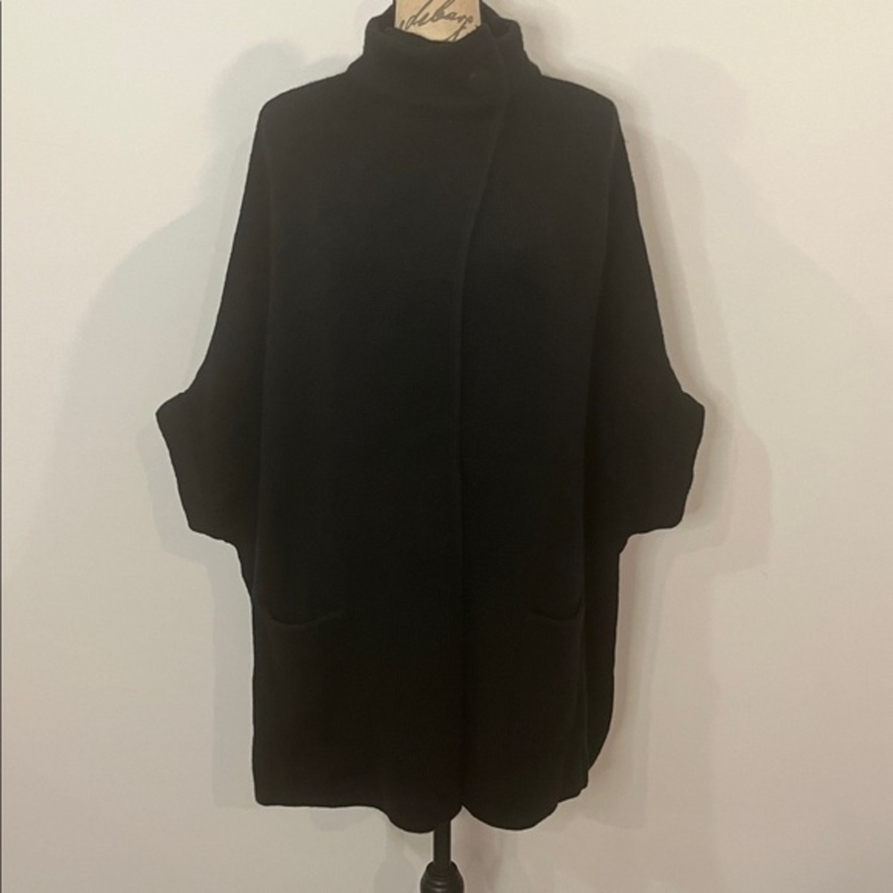 NWT LC Lauren Conrad Middleton Riding sweater cape poncho oversized one size